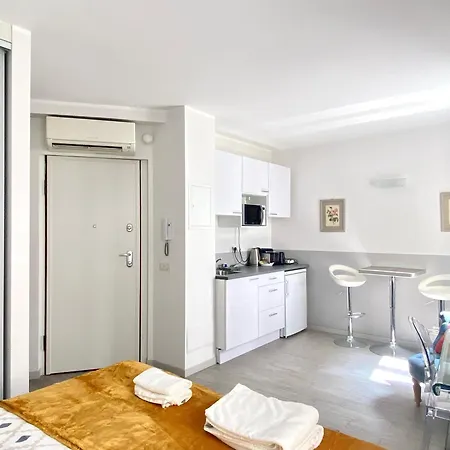 Elegant Proche Palais Des Festivals Διαμέρισμα *