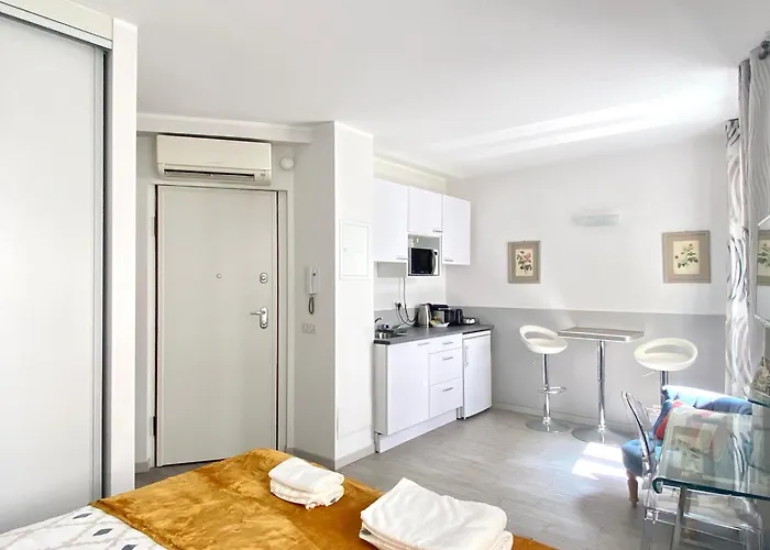 Elegant Proche Palais Des Festivals Apartment *